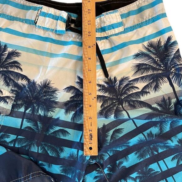 Quiksilver Unlined Board Shorts Cargo Pocket Palm Tree Design Blue Size 32 - Picture 6 of 8